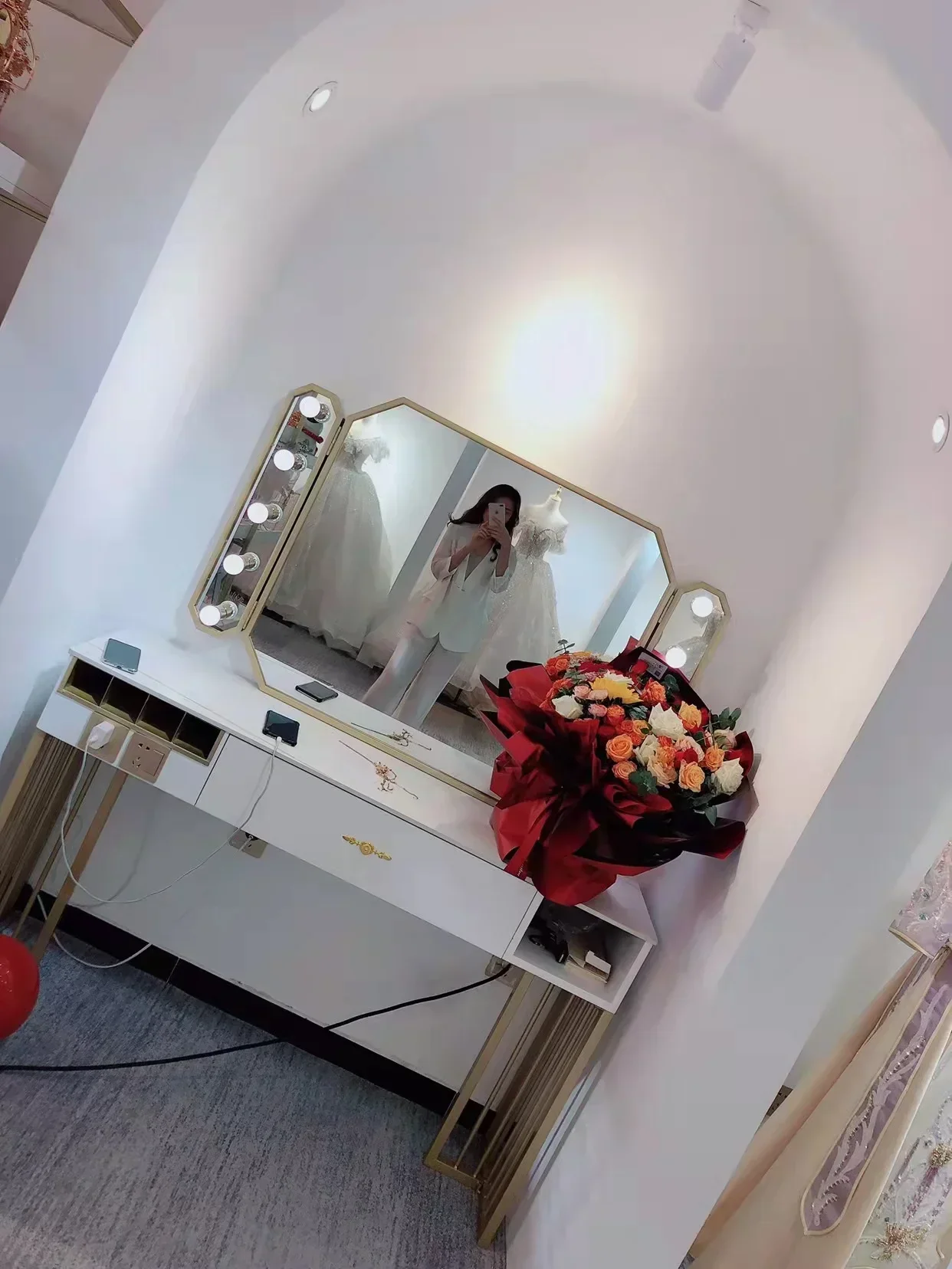 Photo studio rock dresser make - Photo Beauty Makeup 评论和价格