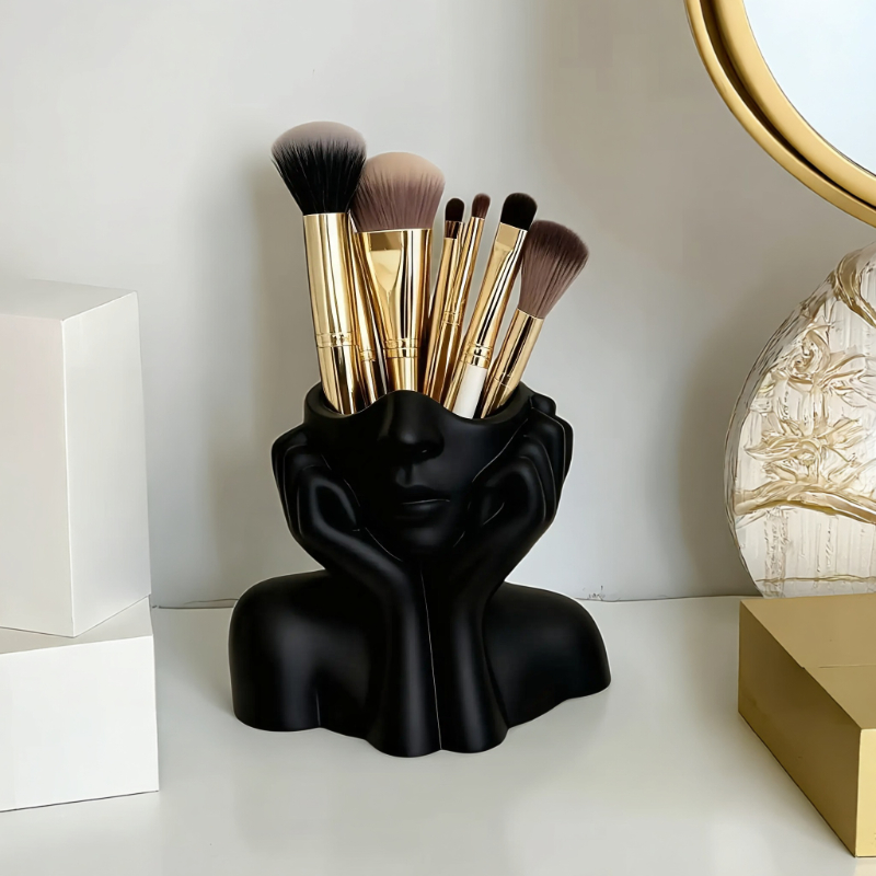 Face Shape Makeup Brush Holder - Beauty Queen Makeup 评论和价格