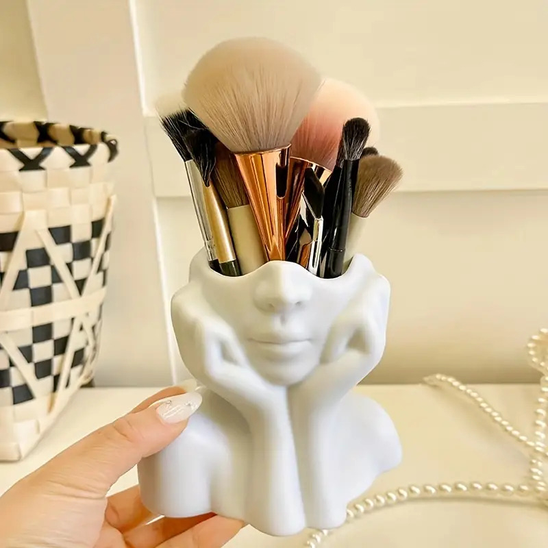 Face Shape Makeup Brush Holder - Beauty Queen Makeup 评论和价格