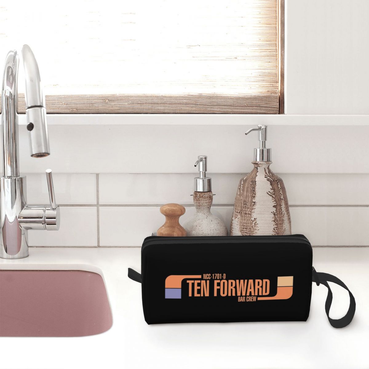Ten Forward Bar Crew NCC 1701- - Beauty Makeup Bar 评论和价格